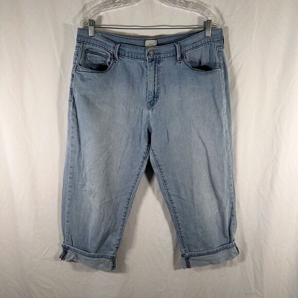 Levis 515 Capri Jeans Women's 14 Light Wash Denim Cotton Blend Rolled Hem - Picture 1 of 12